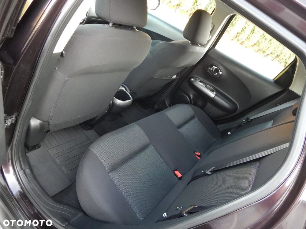 Nissan Juke 1.6 Acenta Xtronic - 12