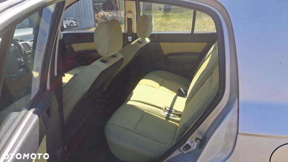 Hyundai Getz 1.1 - 25