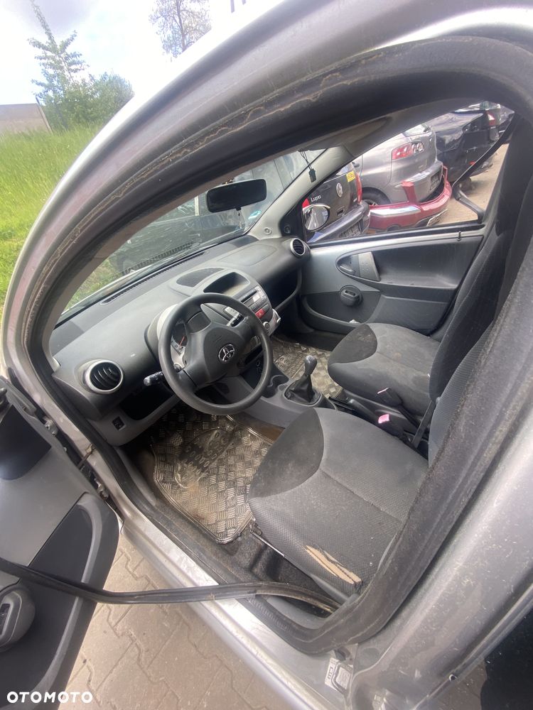 Toyota AYGO na części - 4