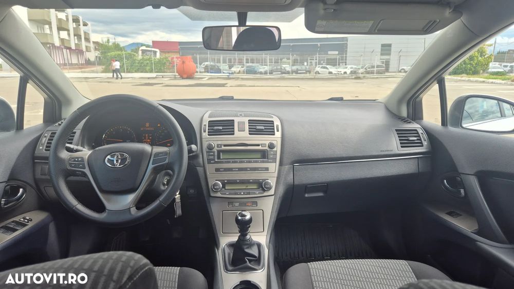 Toyota Avensis 2.0 D-4D Executive - 13