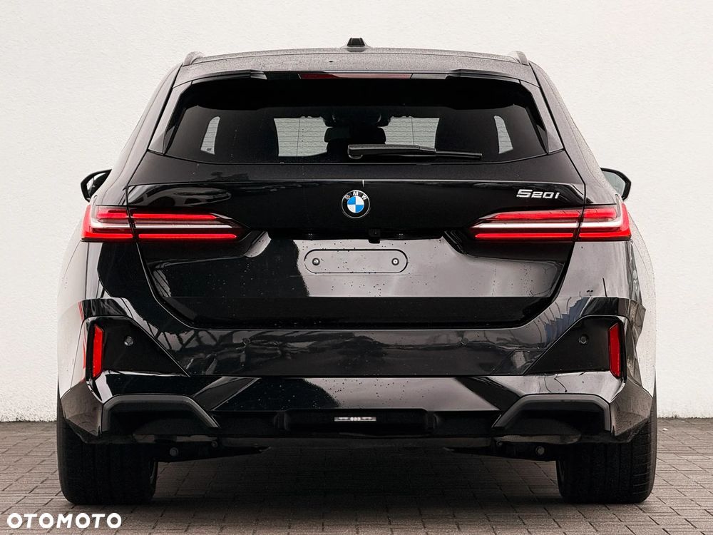 BMW Seria 5 520i - 6