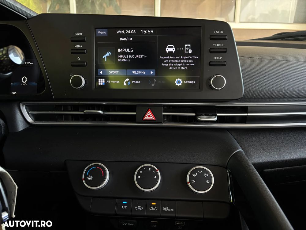 HYUNDAI Elantra 2022 — imagine 19
