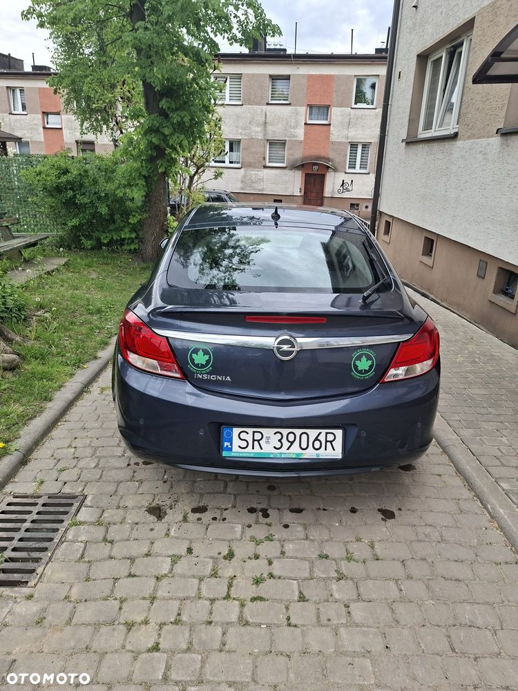Opel Insignia 1.8 - 2