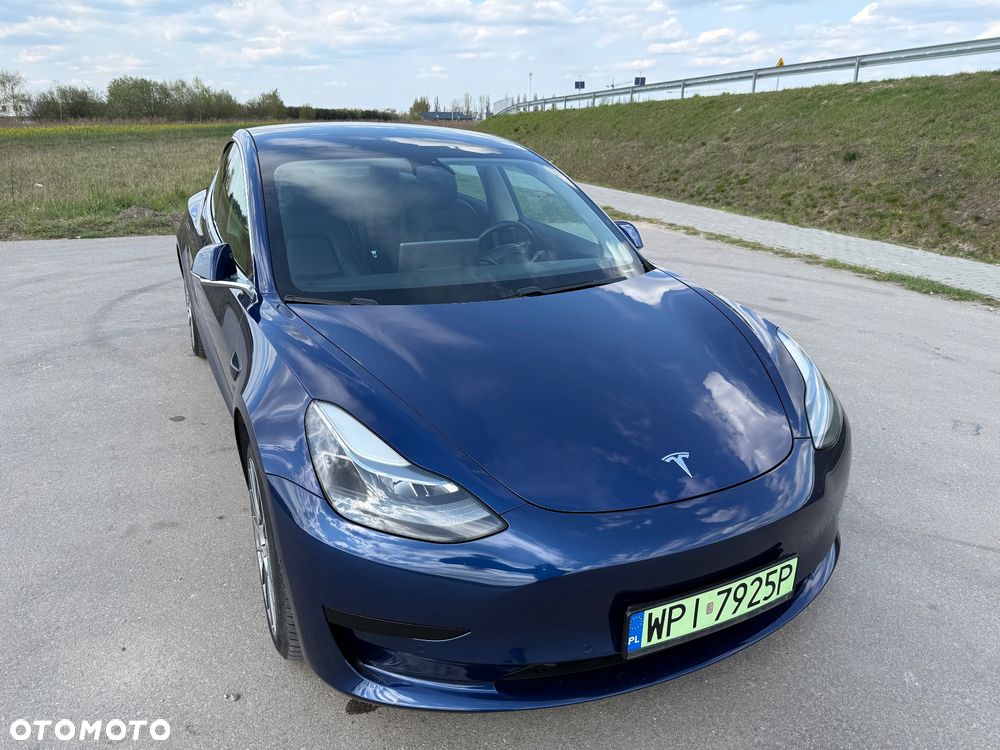 Tesla Model 3 Standard Range Plus - 1