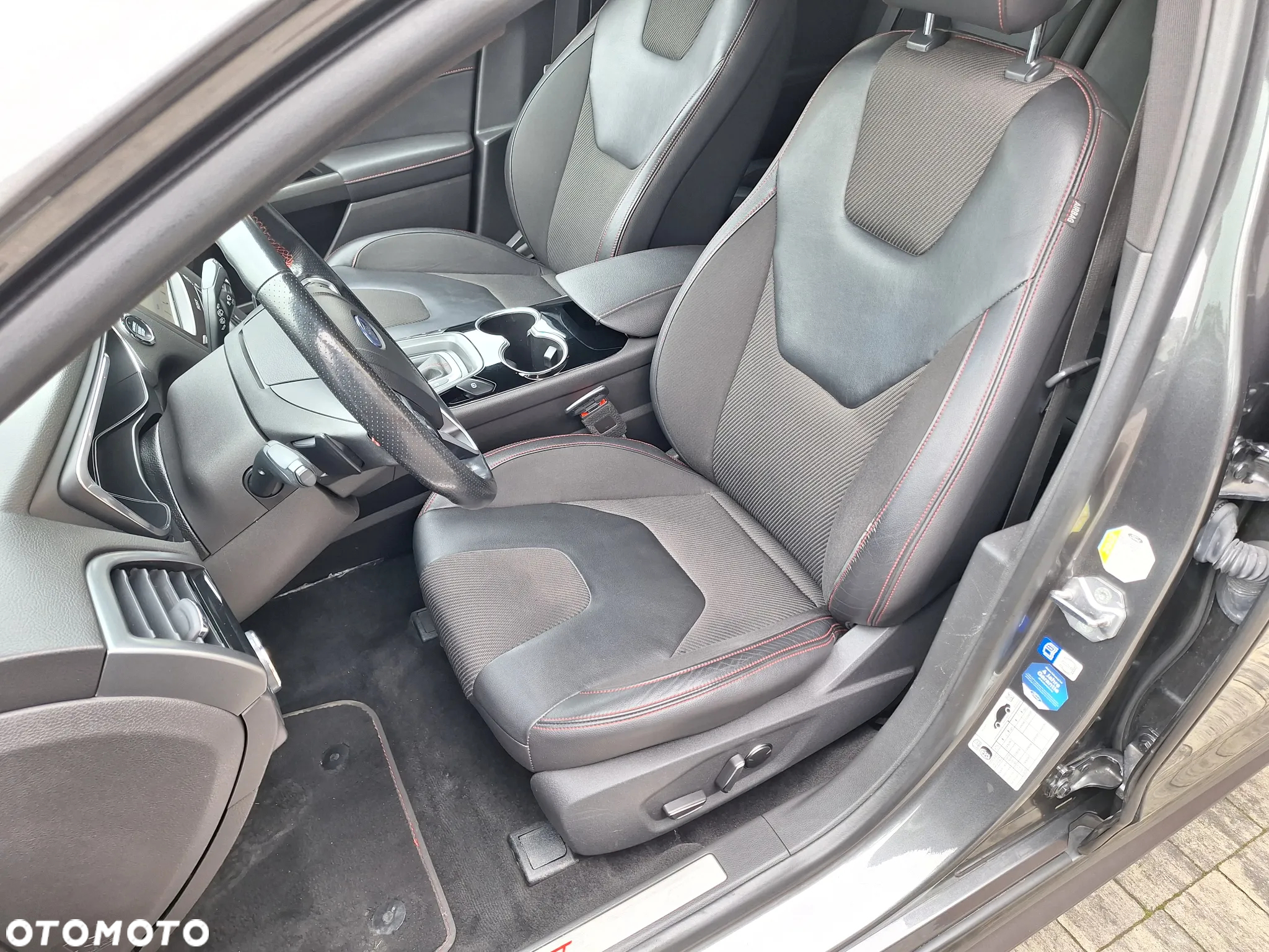 Ford Mondeo 2.0 EcoBlue ST-Line - 17
