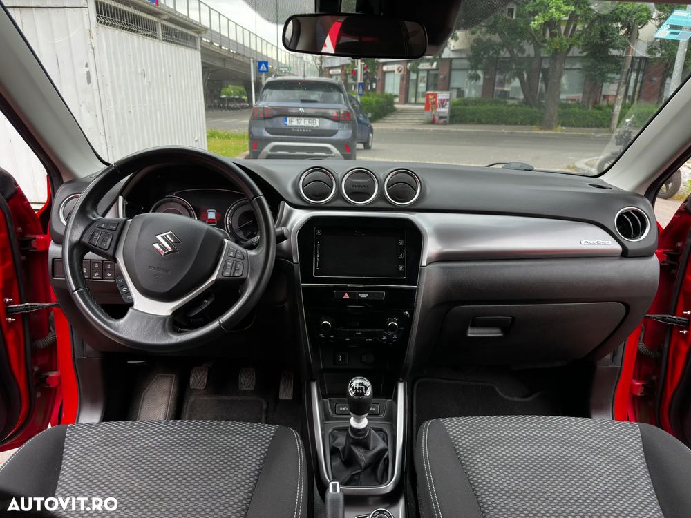 Suzuki Vitara 1.4 Boosterjet AllGrip MHEV Passion - 13
