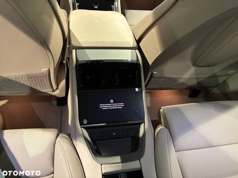 Porsche Panamera - 16