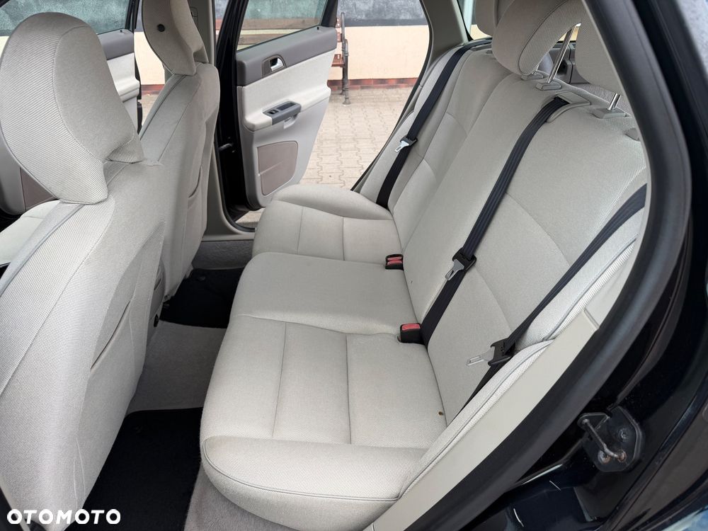 Volvo V50 1.6D - 25