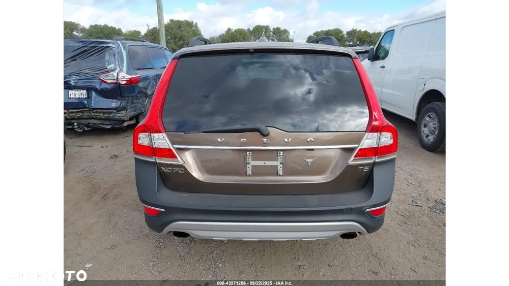 Volvo XC 70 - 8