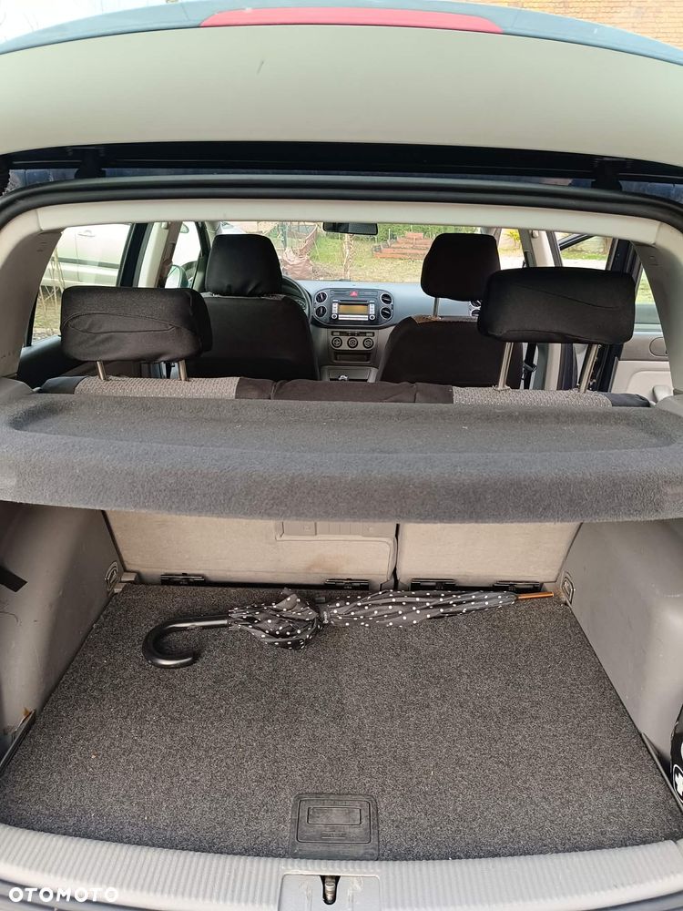 Volkswagen Golf Plus 1.6 FSI Comfortline - 7