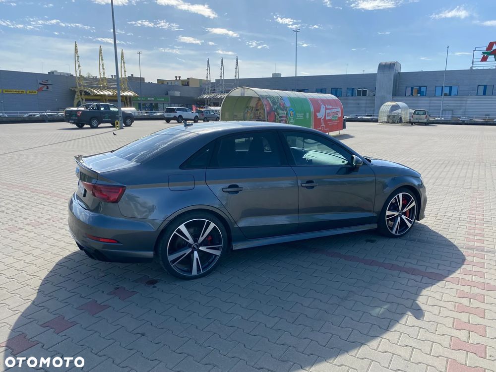 Audi RS3 Limousine S tronic - 3