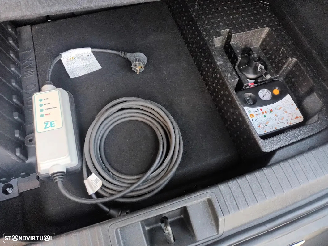 Renault Captur 1.6 E-Tech Plug-In Intens - 45