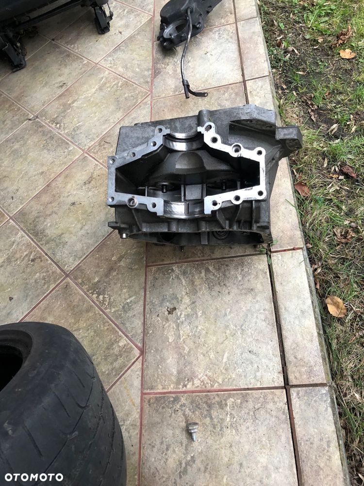 Obudowa skrzyni biegów i koła zębate ,wałki do skrzyni biegów Ducato 3,0 z Iveco - 11