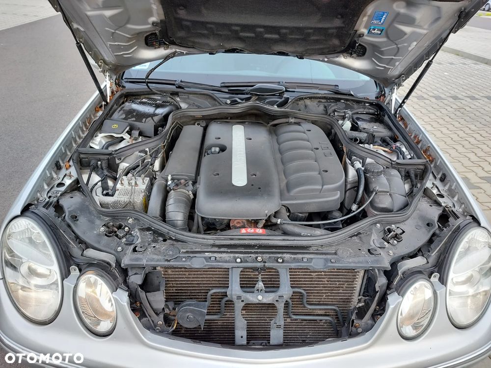 Mercedes-Benz Klasa E 320 CDI T Classic - 7