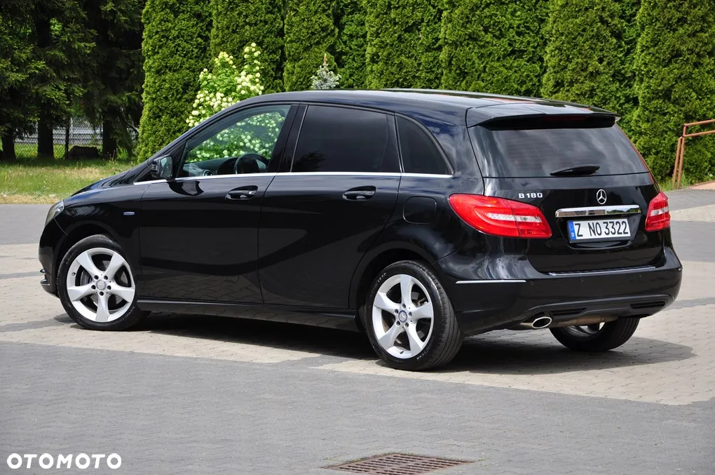 Mercedes-Benz Klasa B 180 BlueEFFICIENCY Edition - 21