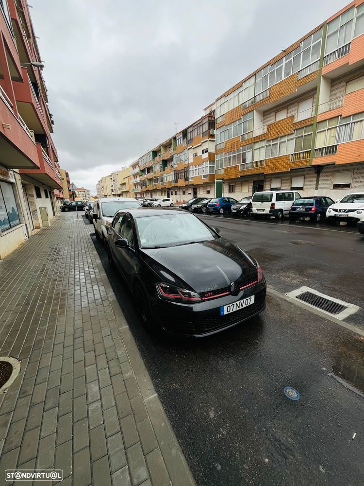 VW Golf 1.6 TDi Confortline - 2