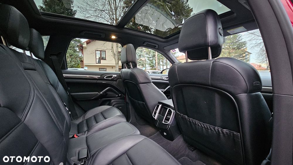 Porsche Cayenne - 11