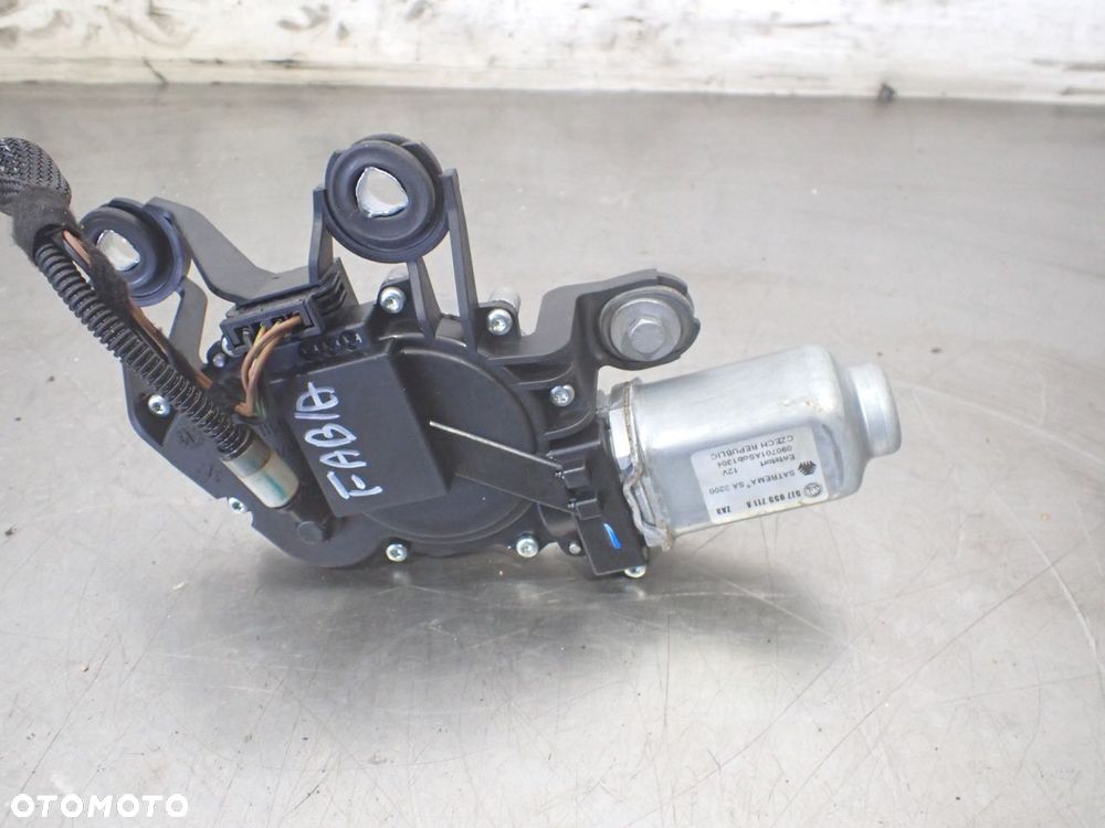 SILNICZEK WYCIERACZKI TYLNEJ SKODA FABIA II 1.4MPI 5J7955711A - 4