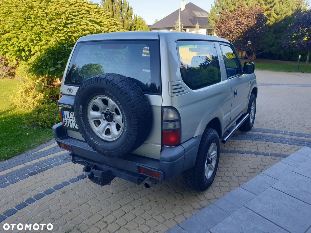 Toyota Land Cruiser - 5
