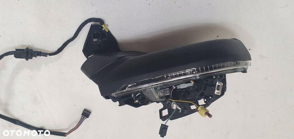 lusterko elektryczne prawe audi q7 ii 4m1 4m1857410ak 15 pin