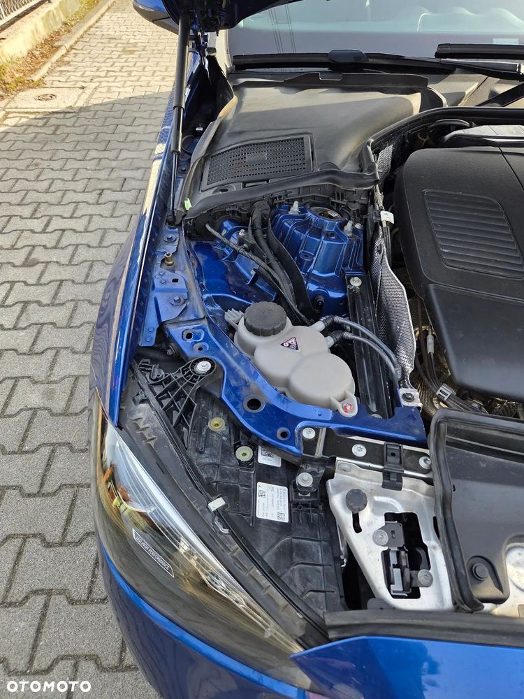 Mercedes-Benz Klasa C 200 mHEV 4-Matic Avantgarde - 36