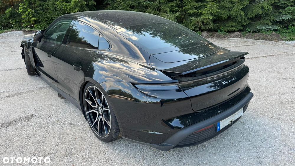 Porsche Taycan - 5