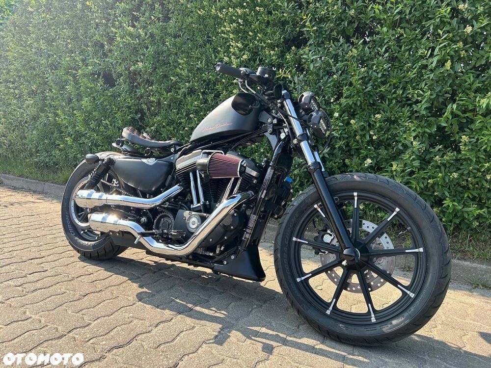 Harley-Davidson Sportster Iron 883 - 3