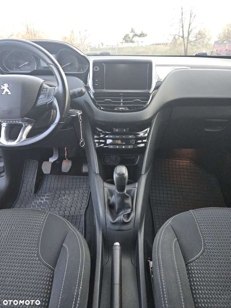 Peugeot 208 1.2 PureTech Allure S&S - 21