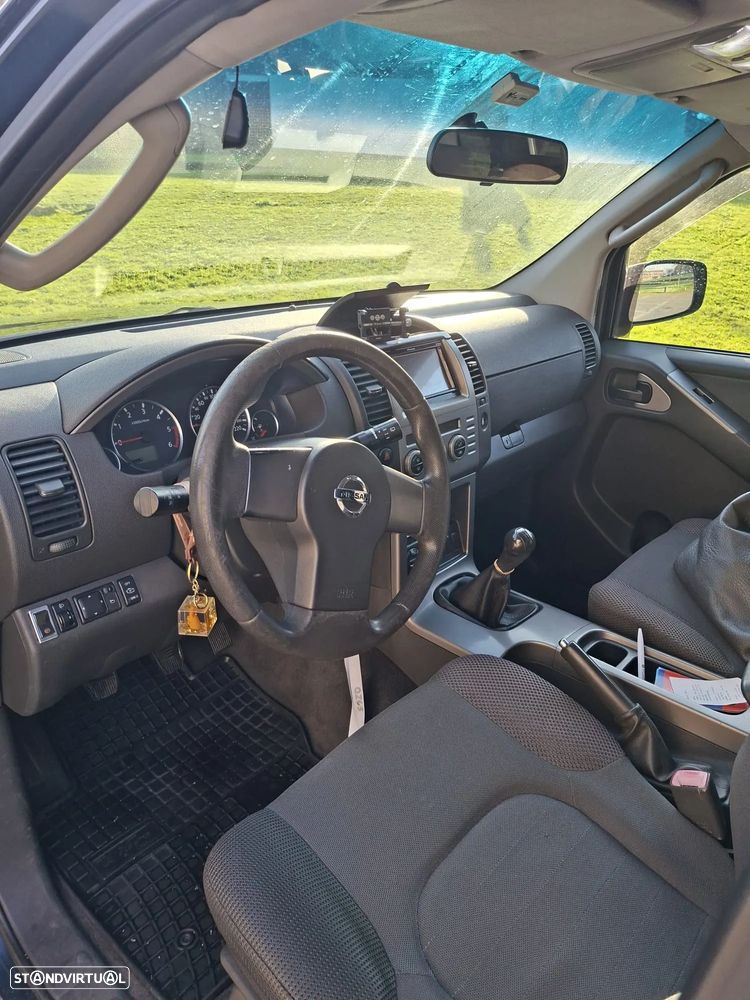 Nissan Pathfinder - 8