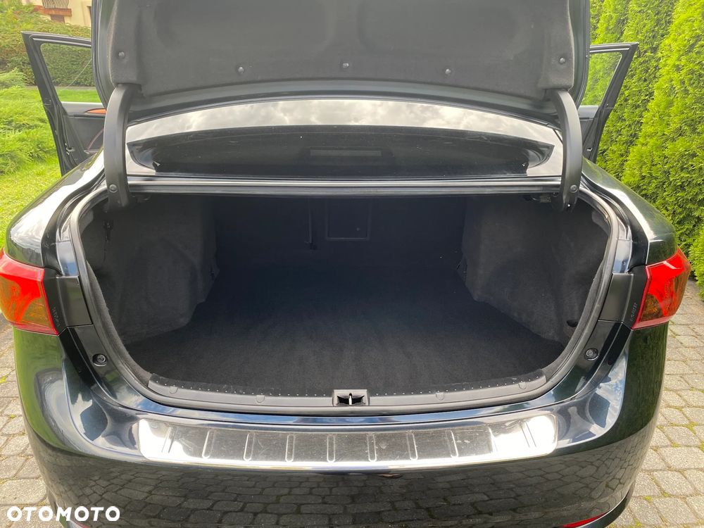 Toyota Avensis 2.0 Prestige MS - 30