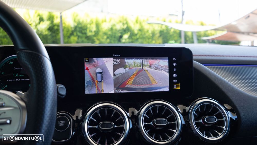 Mercedes-Benz EQA 300 4Matic AMG Line - 10