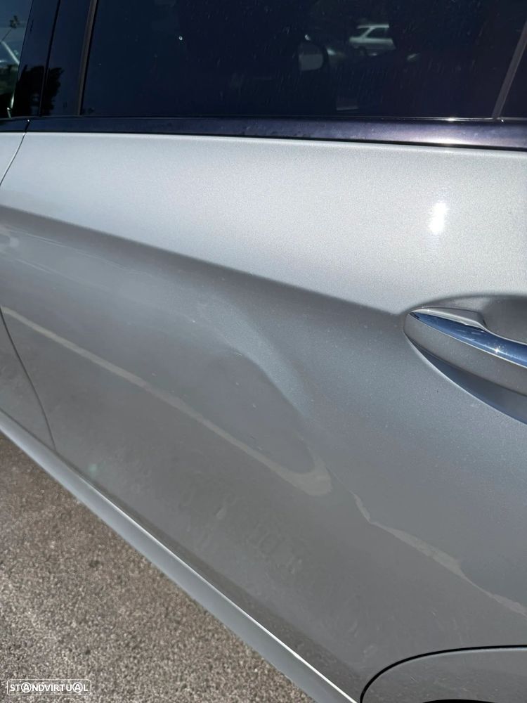 Mercedes-Benz E 220 d AMG 7L — fotografia 16