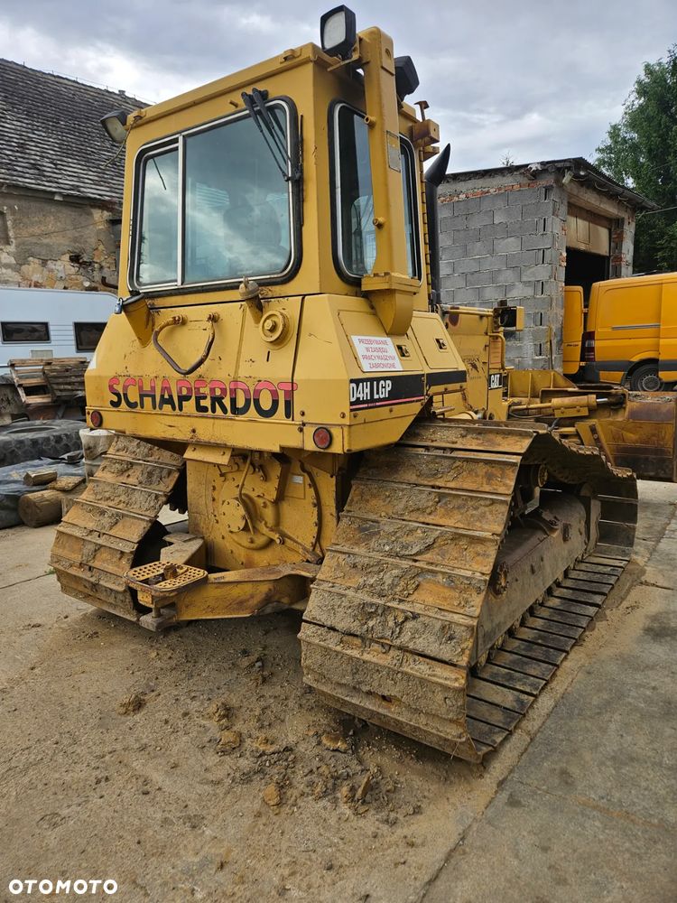 Caterpillar D4 CAT - 3