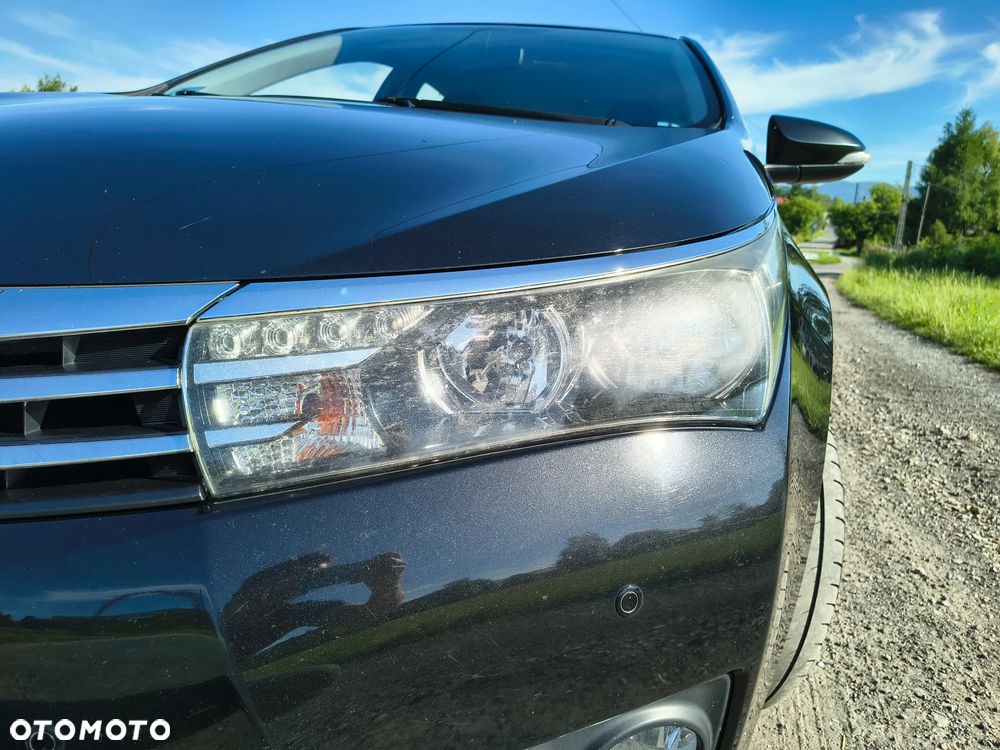 Toyota Corolla 1.6 Premium - 9