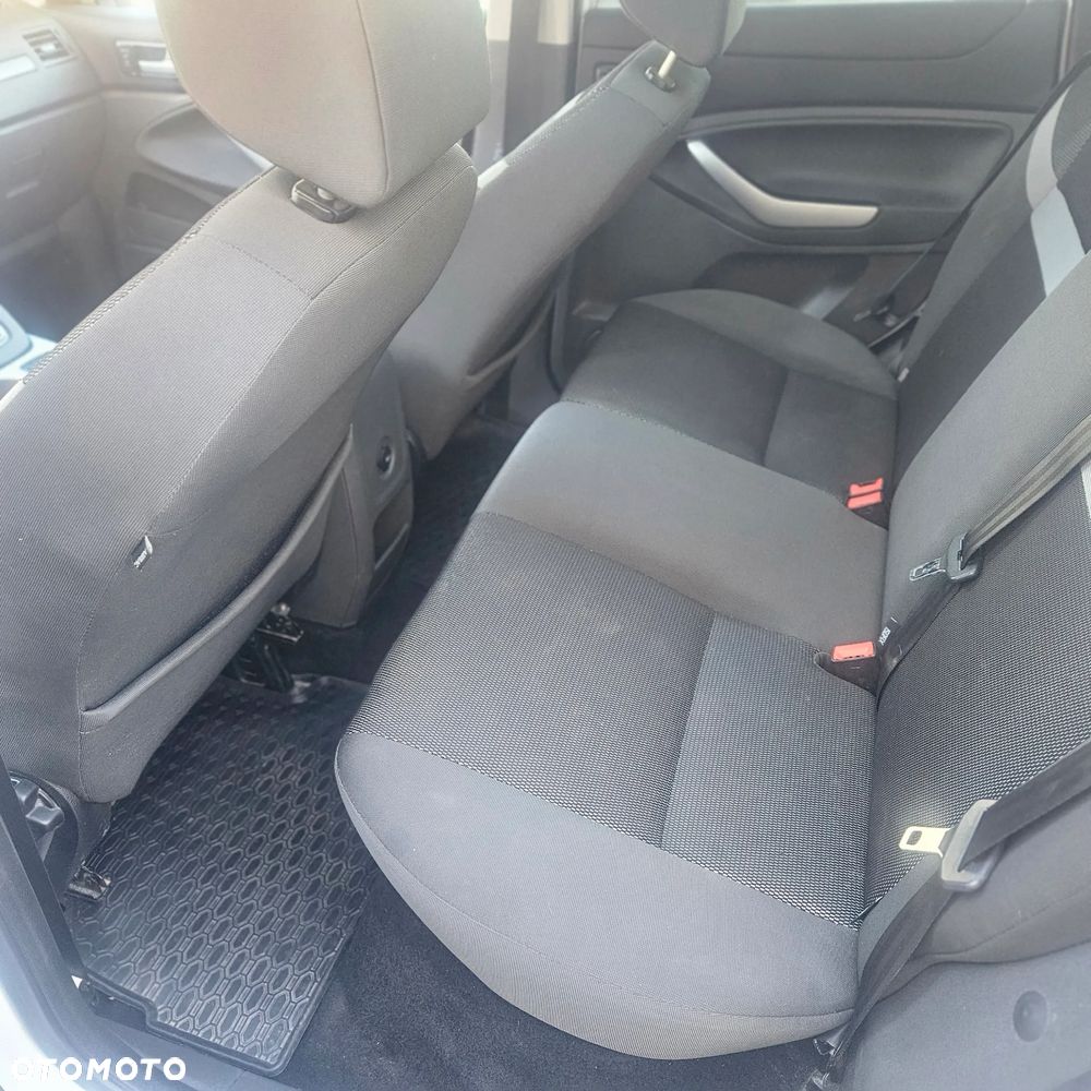 Ford Kuga 2.0 TDCi 2x4 Individual - 22