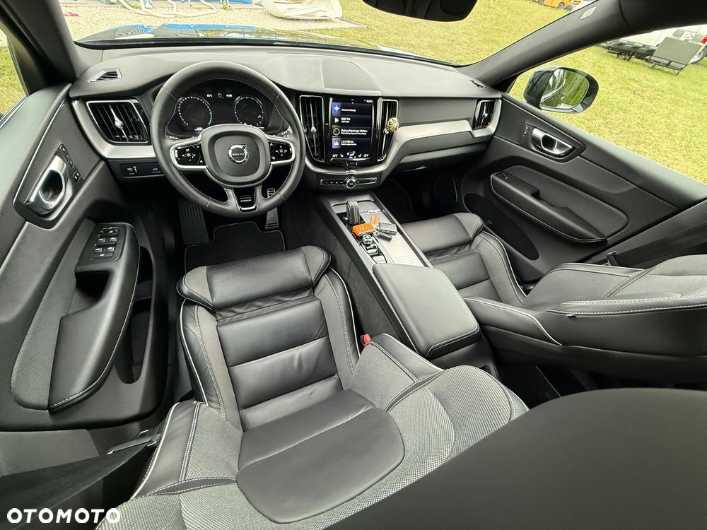 Volvo XC 60 B4 D AWD Geartronic RDesign - 11