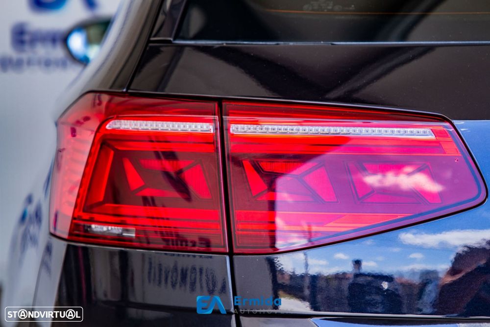 VW Passat Variant - 10