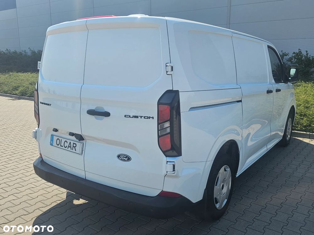 Ford TRANSIT CUSTOM - 6