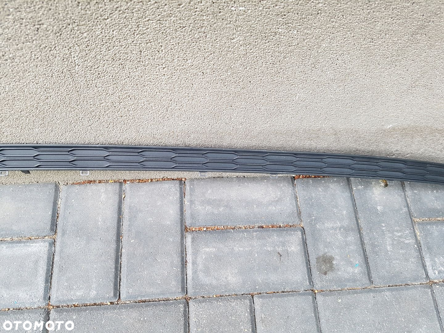AUDI A8 D5 listwa kratka zderzaka tył środkowa 4N0807881A - 3