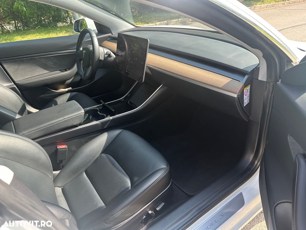 Tesla Model 3 - 15