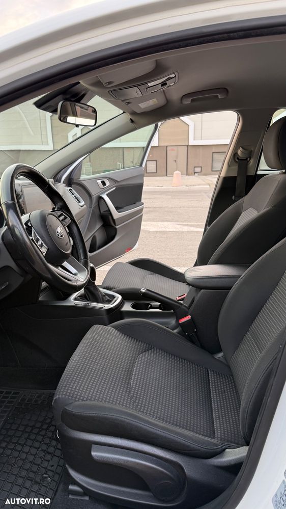 Kia Ceed 1.4 T-GDI Best - 17