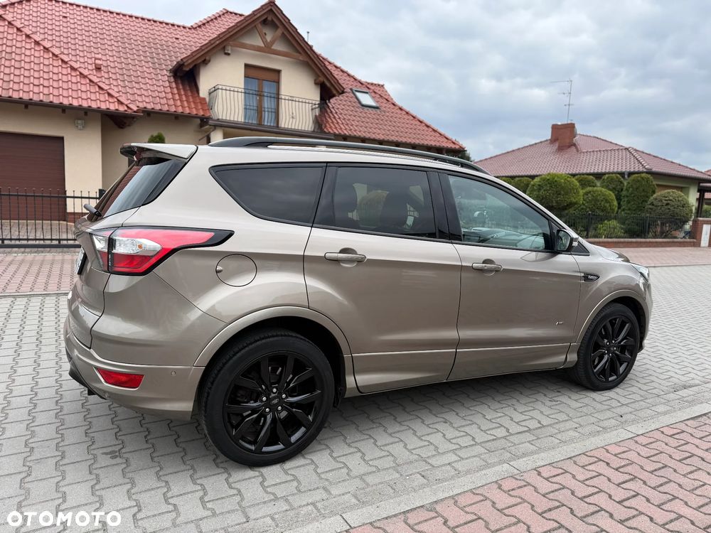 Ford Kuga 2.0 TDCi AWD ST-Line - 17