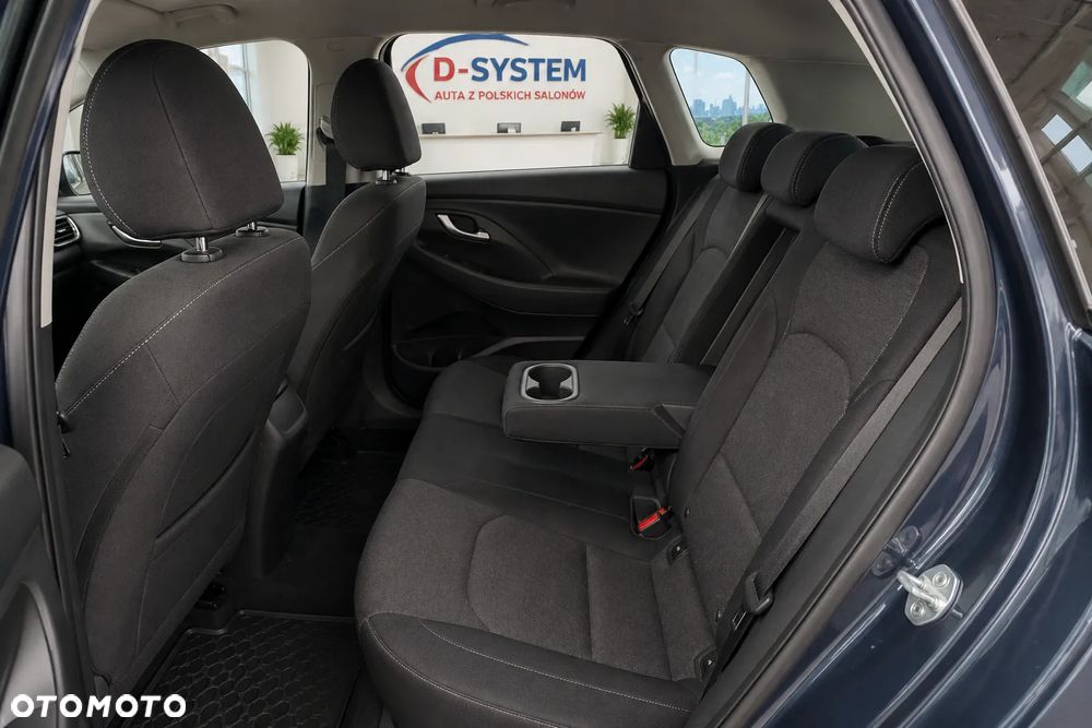Hyundai i30 1.0 T-GDI Classic + - 8