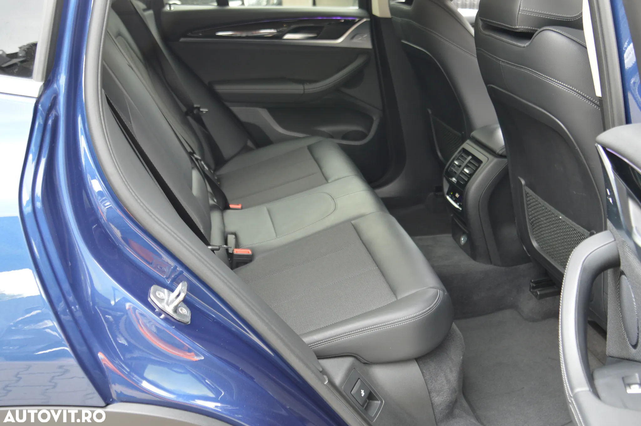 BMW X3 xDrive20d AT Luxury Line - 13