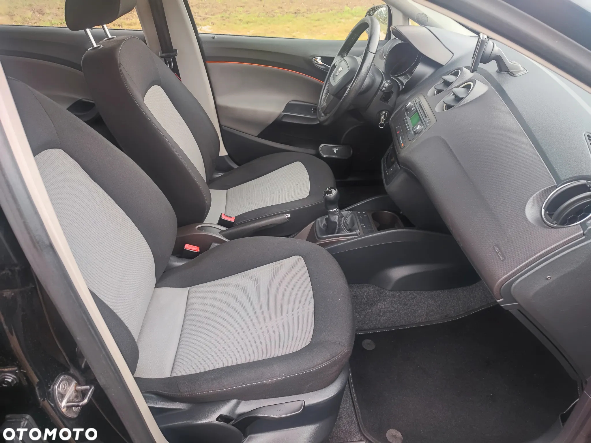 Seat Ibiza 1.4 16V Reference - 13