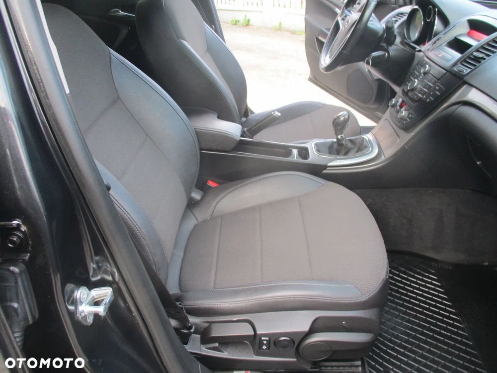 Opel Insignia 2.0 CDTI Cosmo - 24