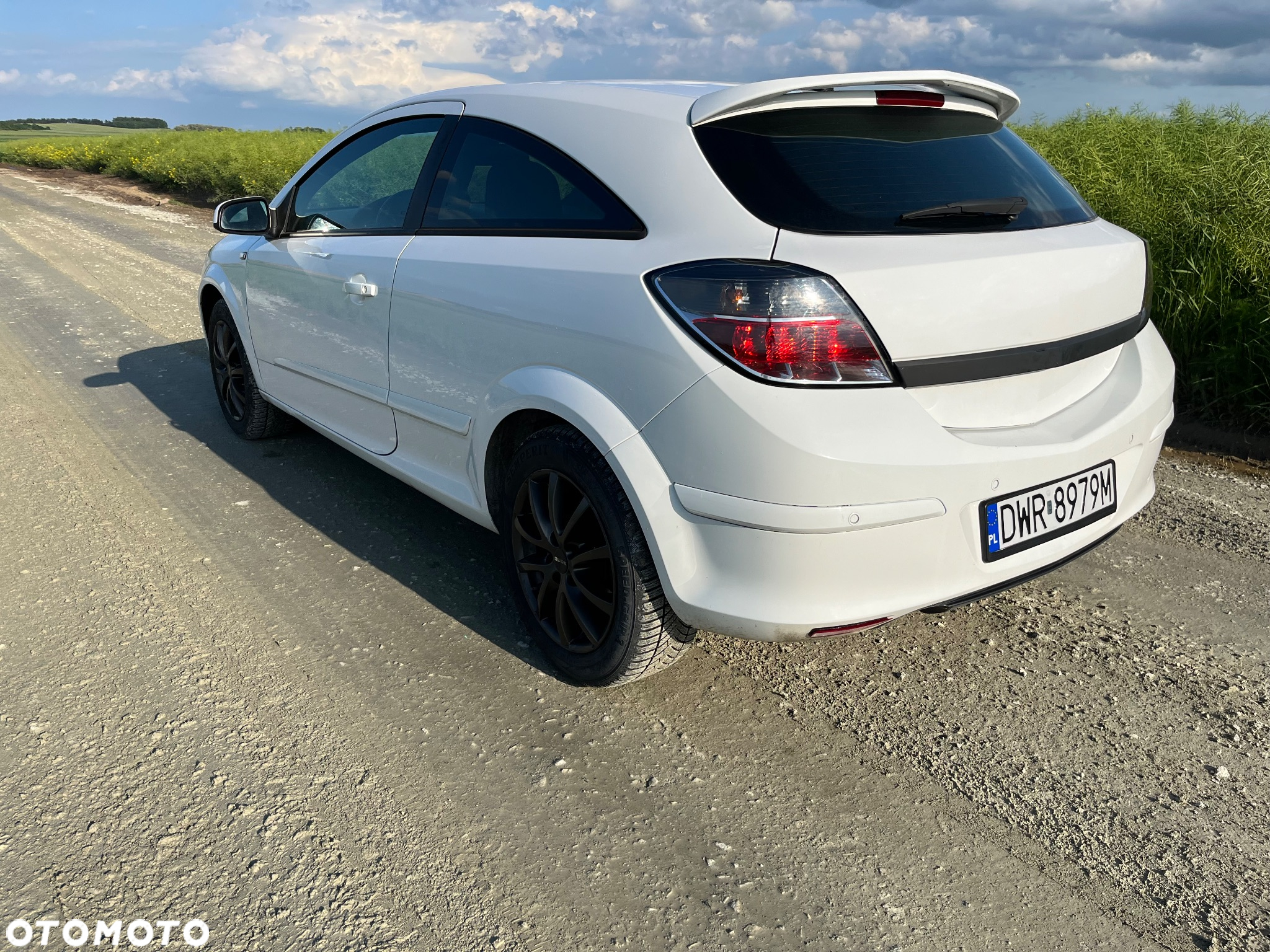 Opel Astra III GTC 1.8 111 - 3