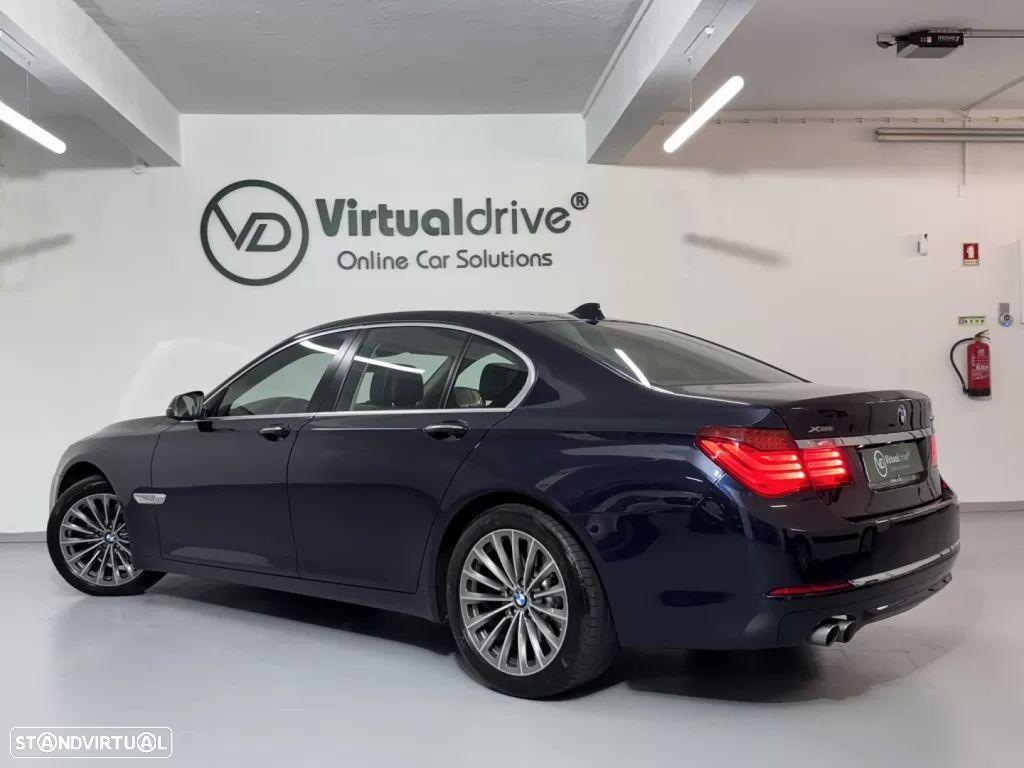 BMW 730 - 9