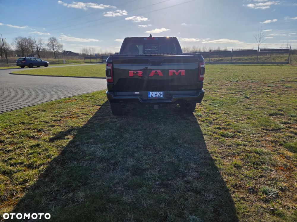 RAM 1500 5.7 Crew Cab Shortbed Bighorn Black - 7