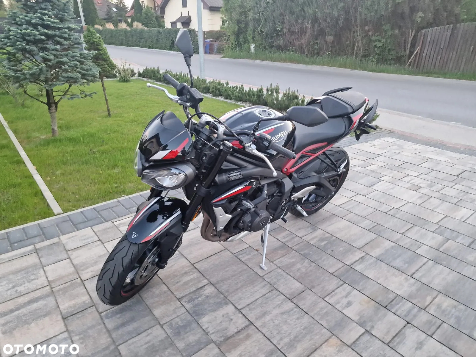 Triumph Street Triple - 3